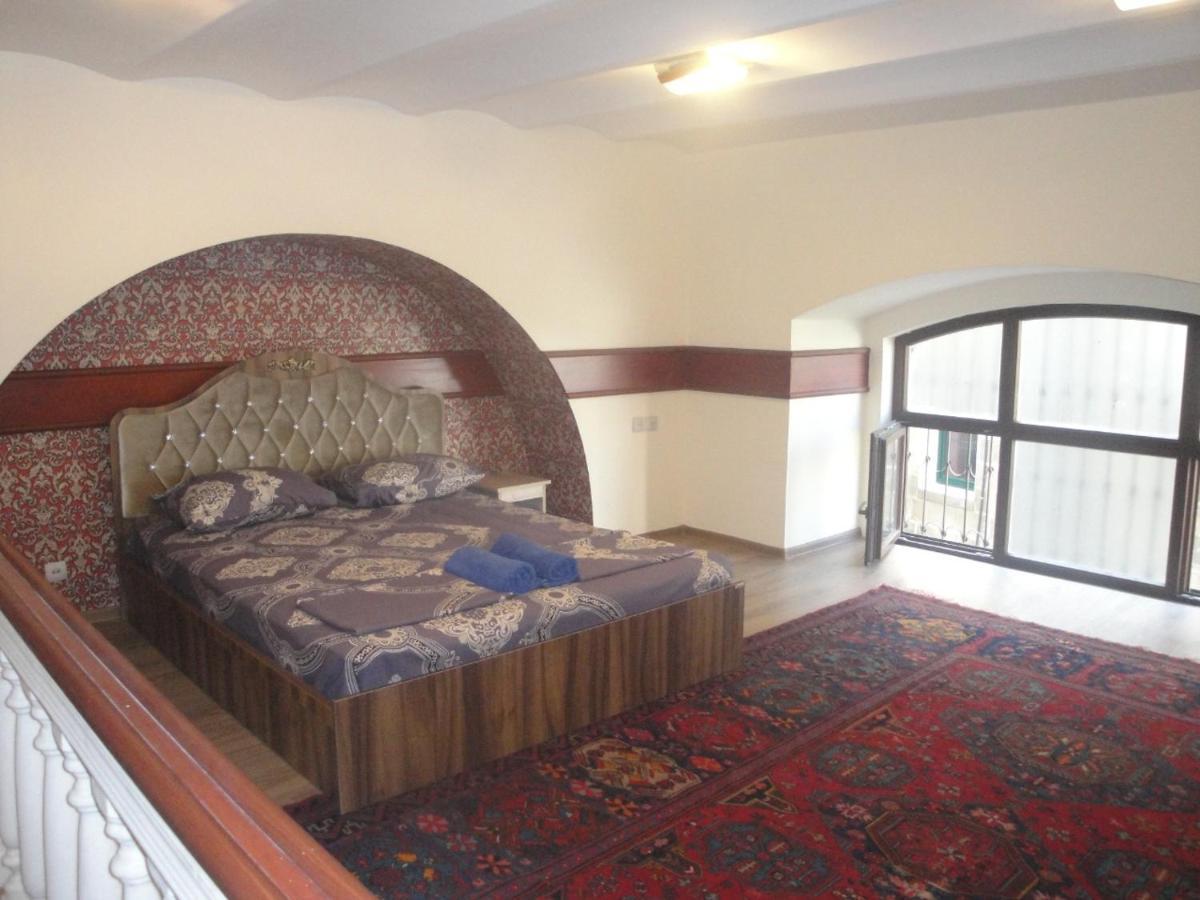 Delux Duplex Apartment In Old City Baku Exteriör bild